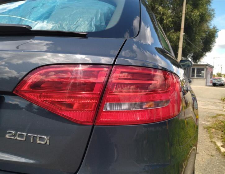 Audi A4 24