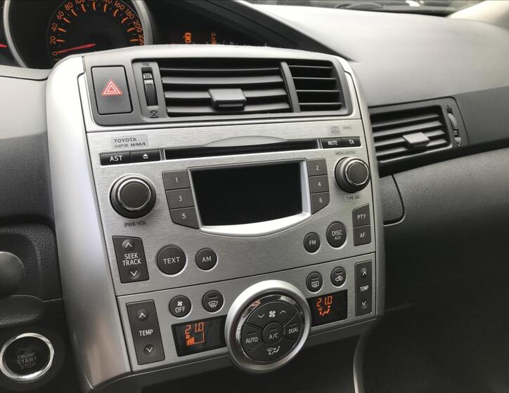 Toyota Verso 10