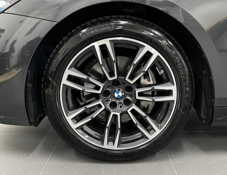 BMW Řada 5 4