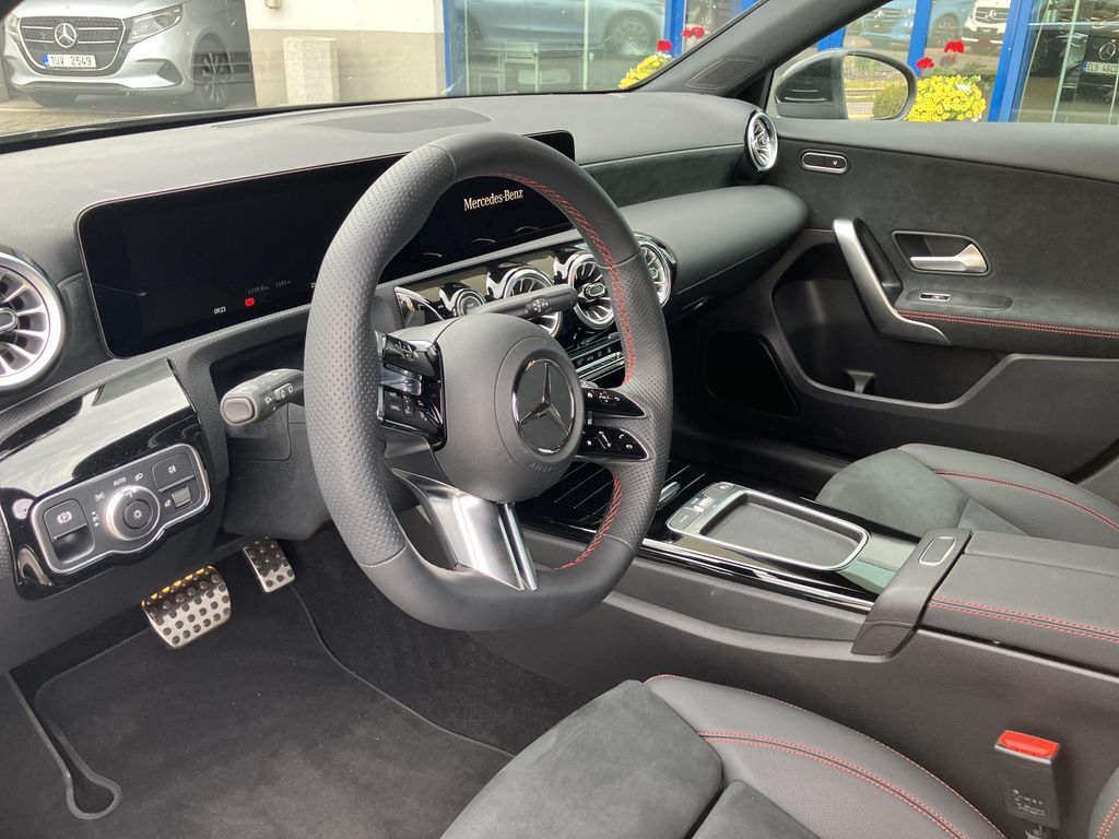 Mercedes-Benz Třídy A 9