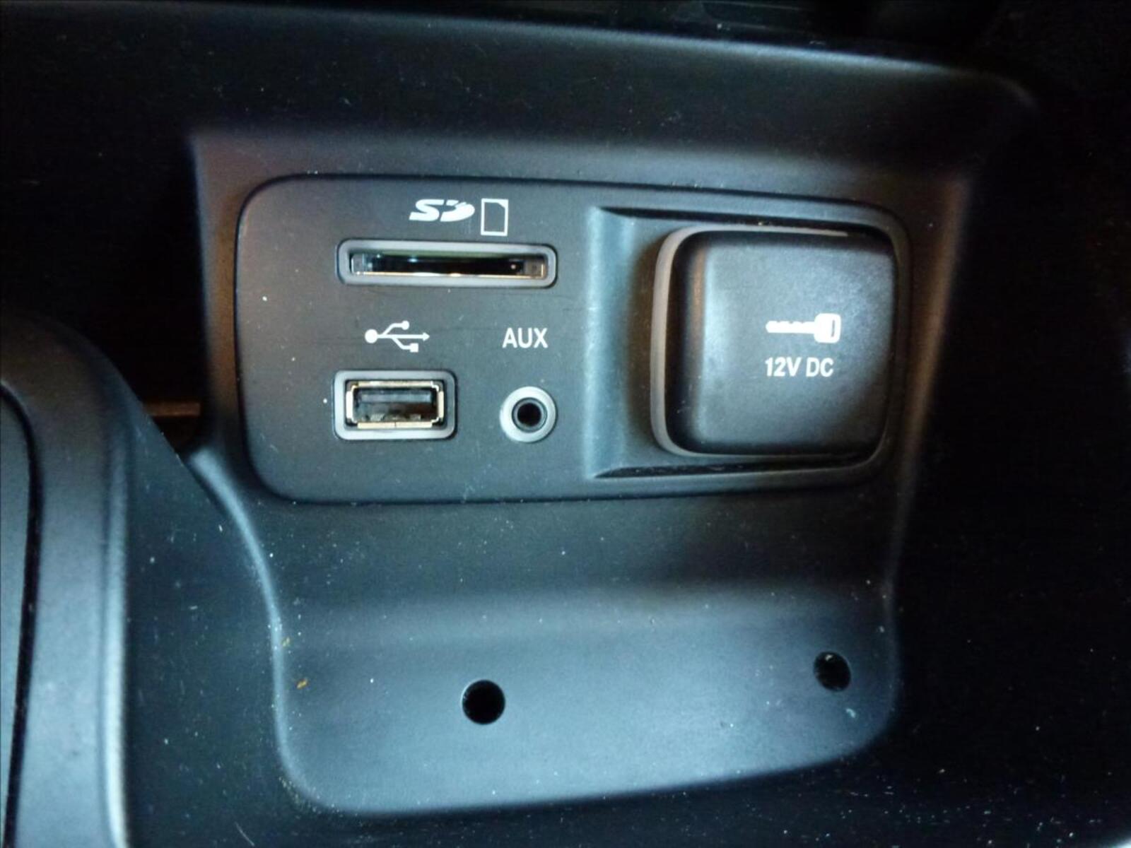 Jeep Cherokee 33