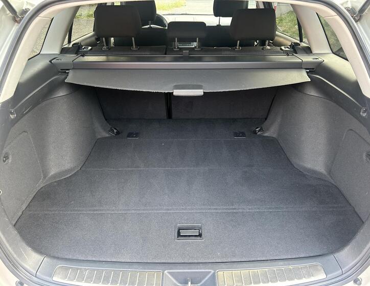 Toyota Avensis 52
