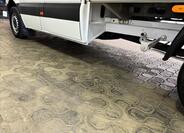 Mercedes-Benz Sprinter 33