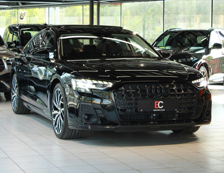 Audi A8 33