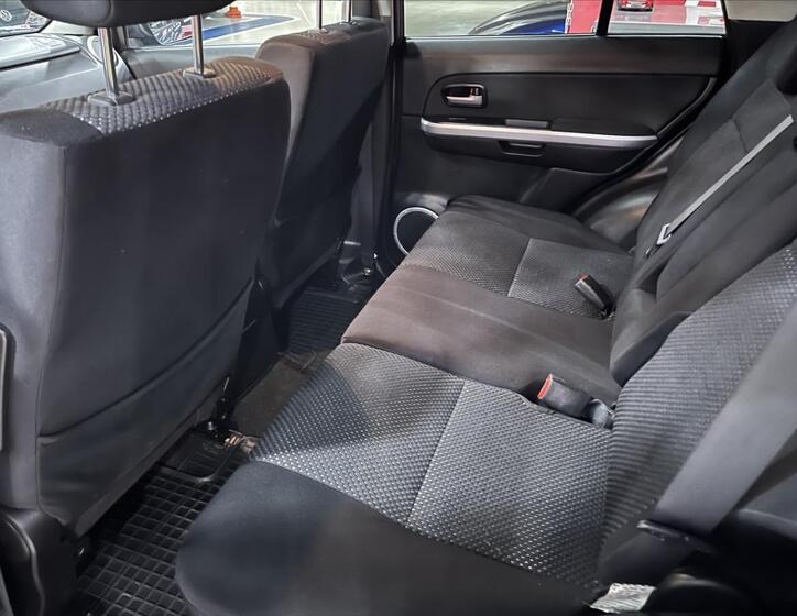 Suzuki Grand Vitara 16