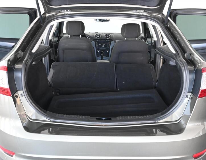 Ford Mondeo 7