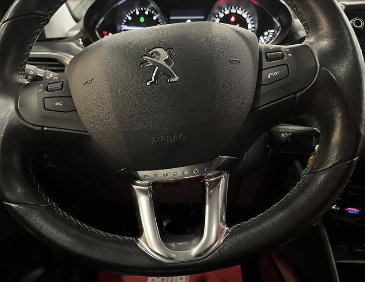 Peugeot 2008 15