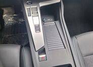 Peugeot 408 12