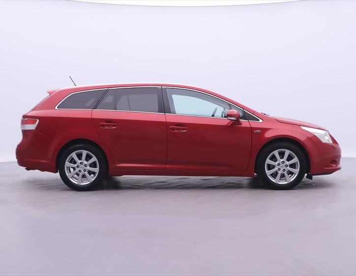 Toyota Avensis 8
