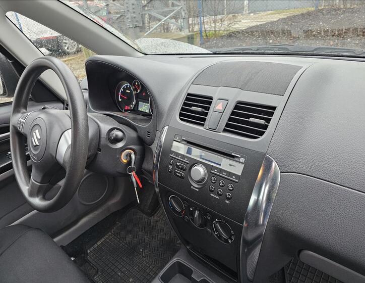 Suzuki SX4 25