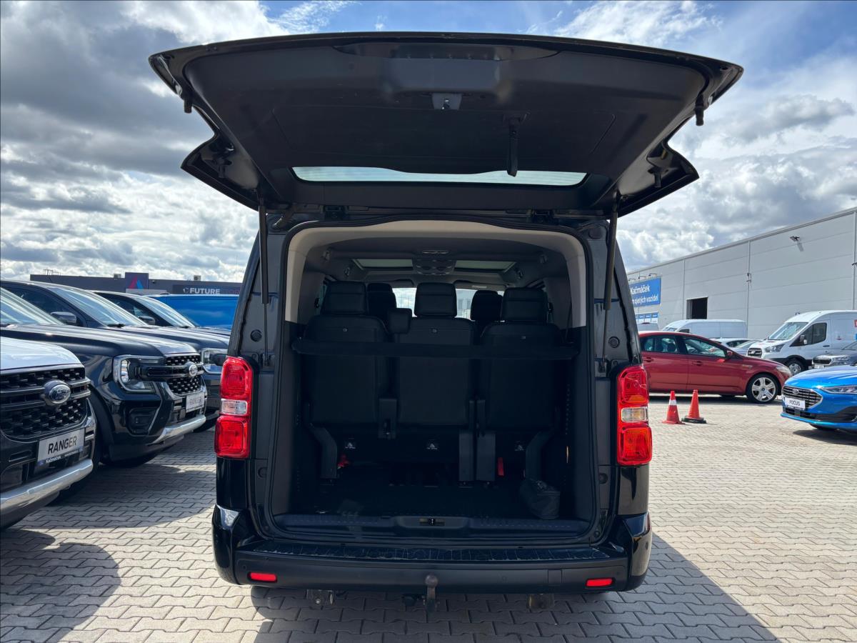 Peugeot Traveller