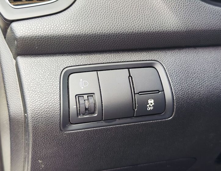 Hyundai i20 23