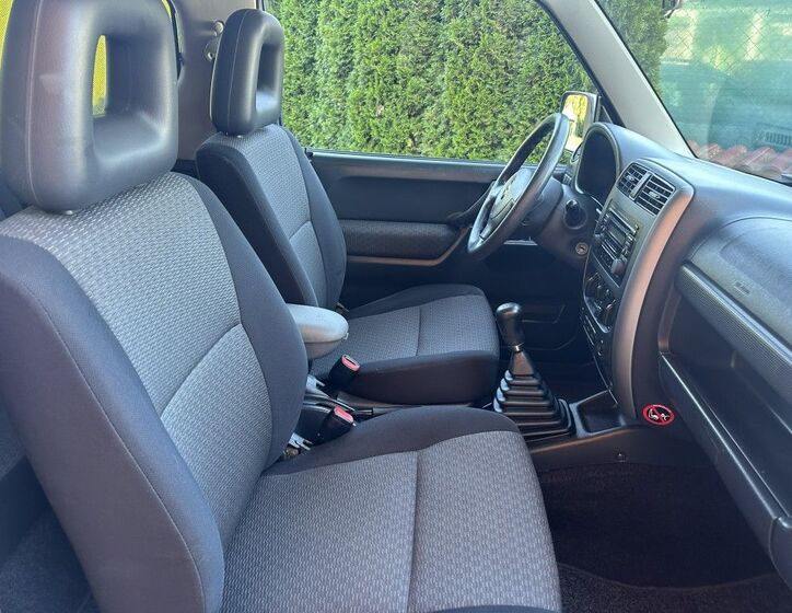 Suzuki Jimny 18