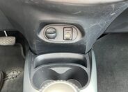 Toyota Yaris 25