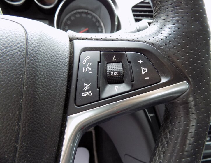 Opel Insignia 24