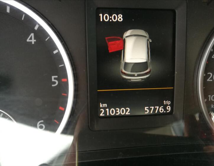 Volkswagen Tiguan 6