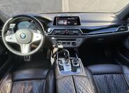 BMW Řada 7 13