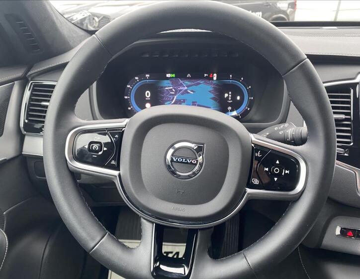 Volvo XC90 16