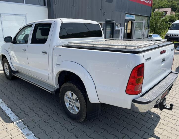 Toyota Hilux 11