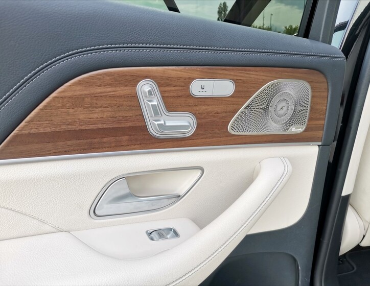 Mercedes-Benz GLS 27