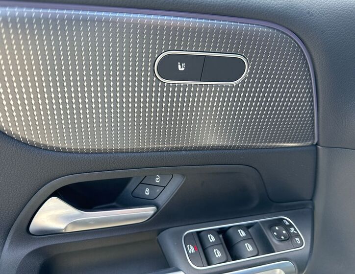 Mercedes-Benz GLB 14