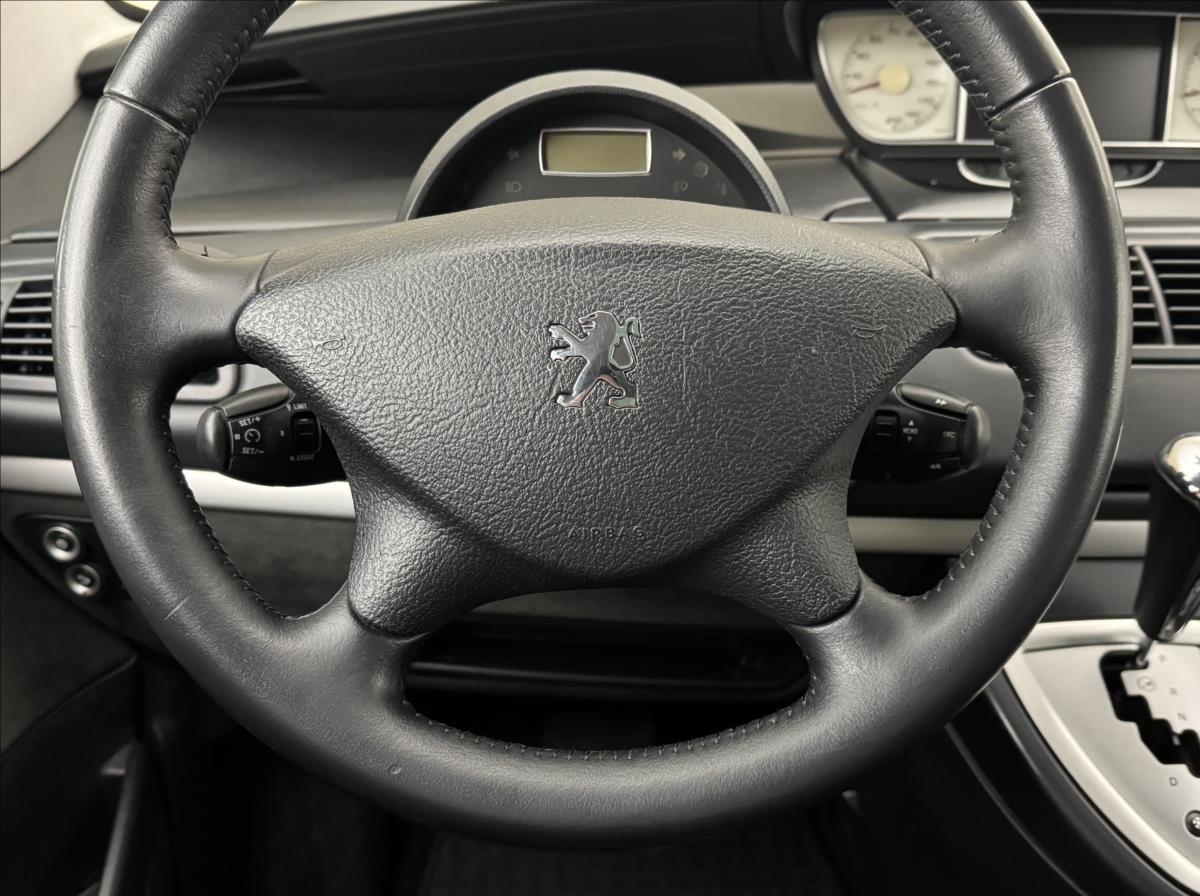 Peugeot 807