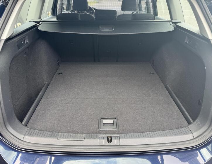 Volkswagen Golf 35