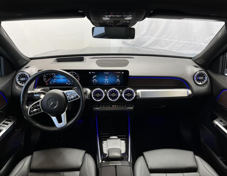 Mercedes-Benz GLB 13