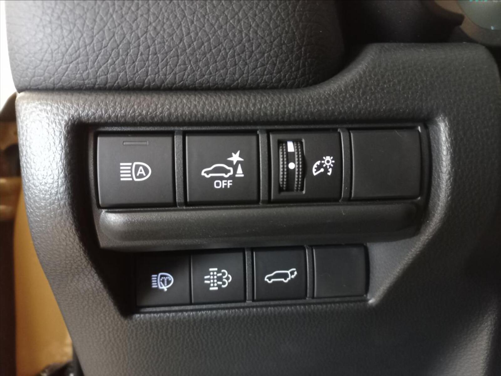 Toyota Land Cruiser 17