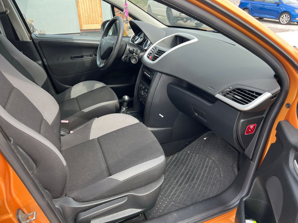 Peugeot 207