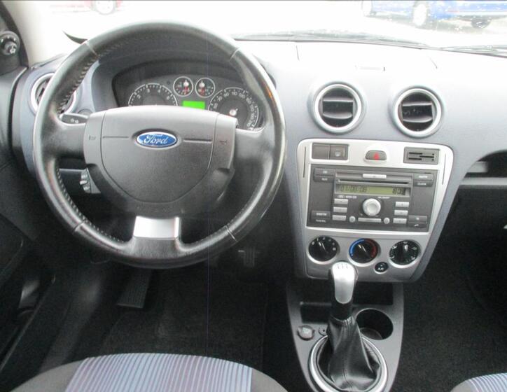 Ford Fusion 16