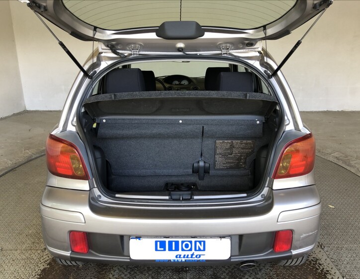 Toyota Yaris 13