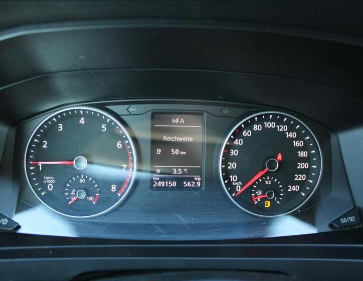 Volkswagen Transporter 17