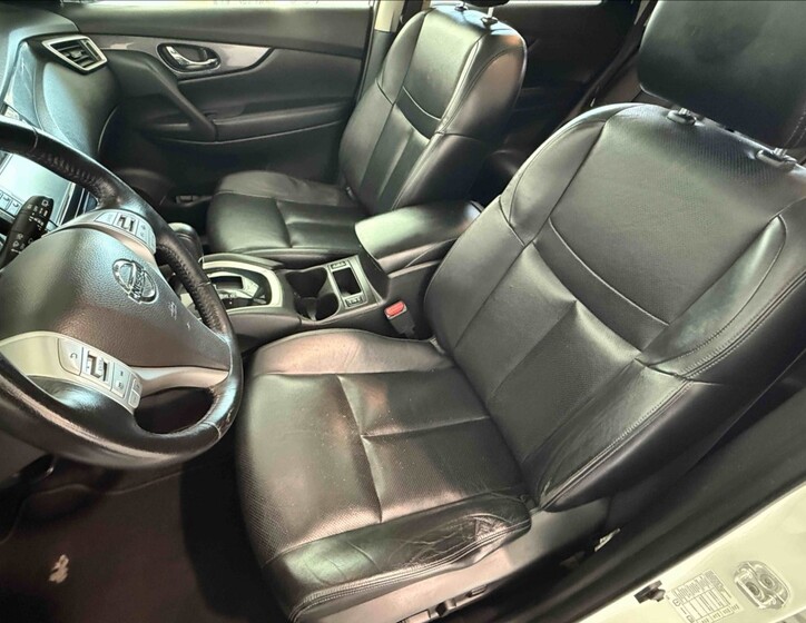 Nissan X-Trail 7