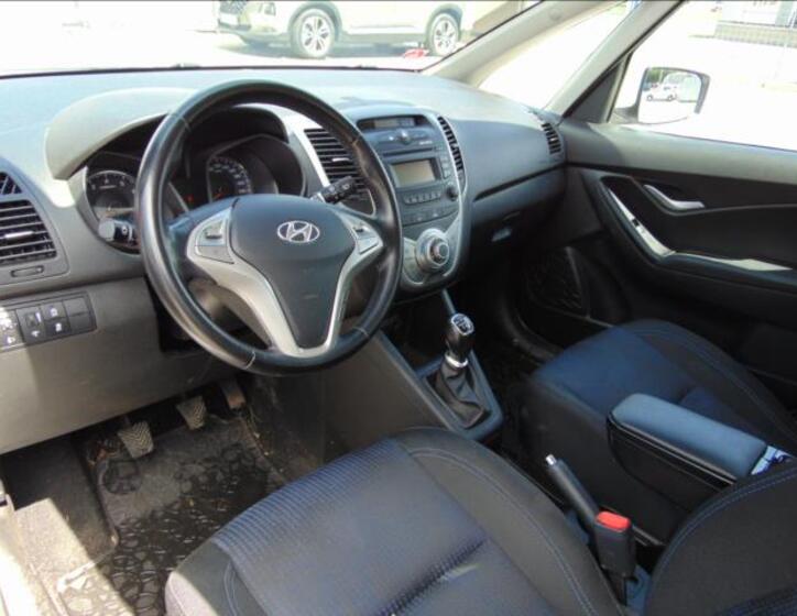 Hyundai ix20 4