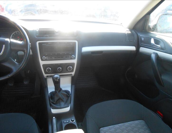 Škoda Octavia 14