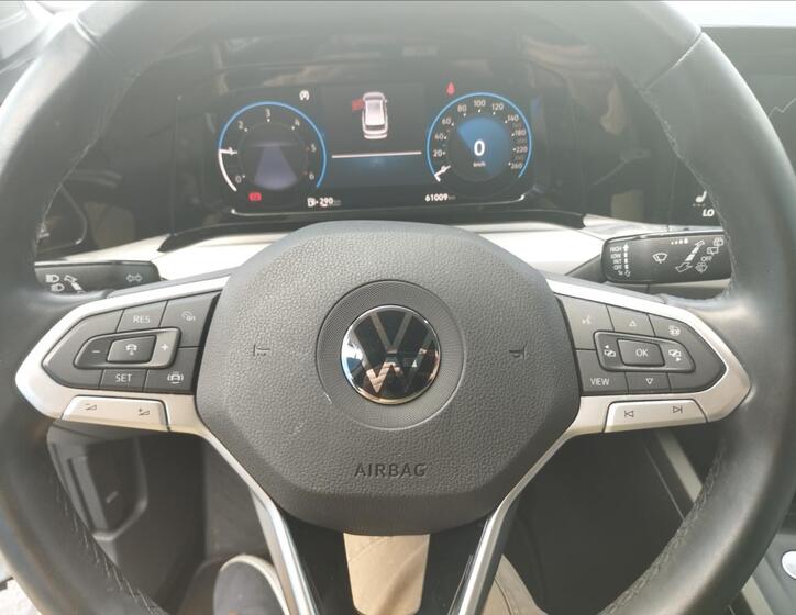 Volkswagen Golf 12