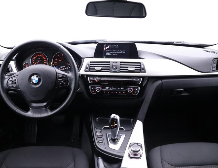 BMW Řada 3 30