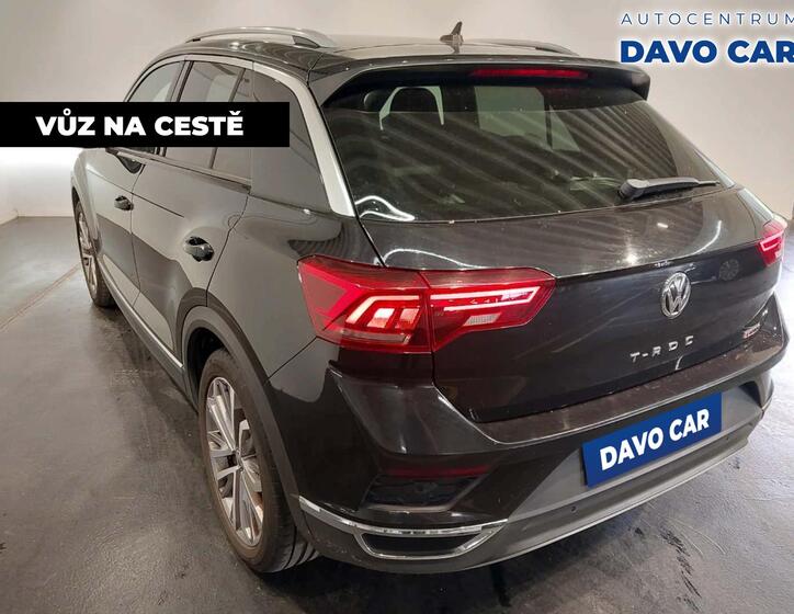 Volkswagen T-Roc 3