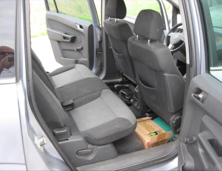 Opel Zafira 9