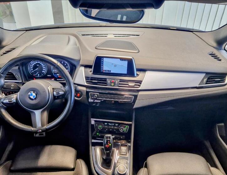BMW Řada 2 23