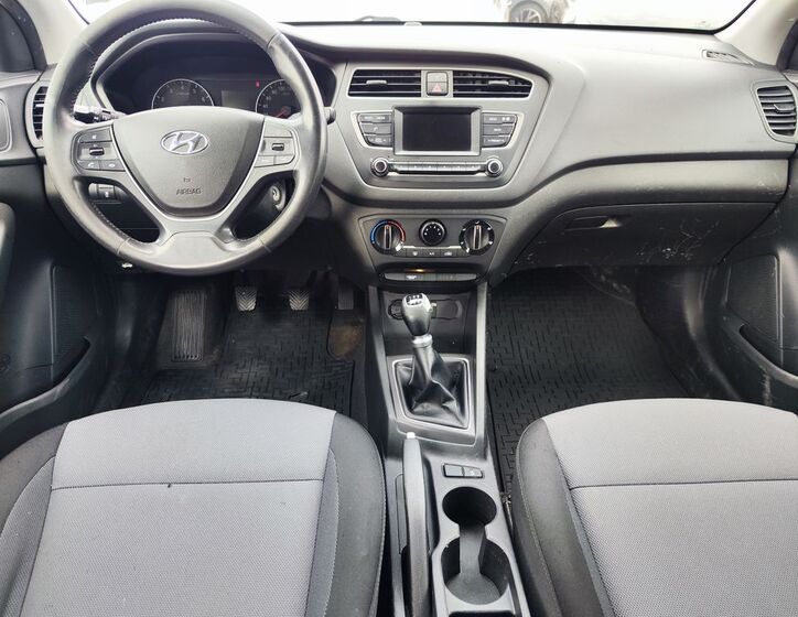 Hyundai i20 11