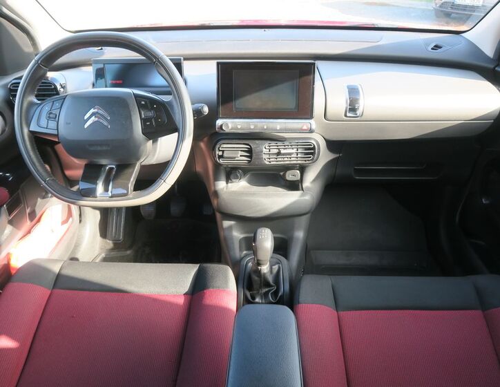 Citroën C4 Cactus 11