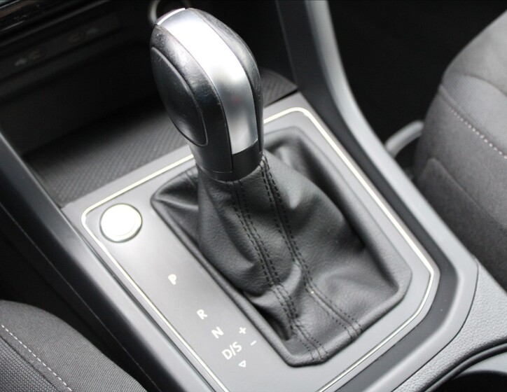 Volkswagen Touran 22