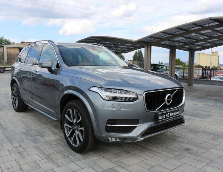 Volvo XC90 8