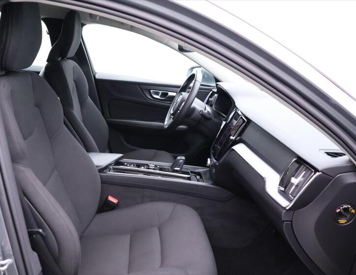Volvo V60 13