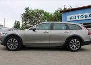 Volvo V90 8