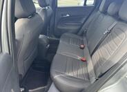 Jeep Avenger 10