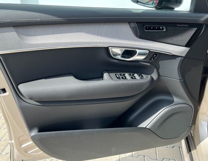 Volvo XC90 19