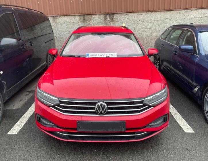 Volkswagen Passat 1